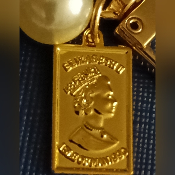 Samantha Thavasa Navy Blue Cream Mini Top-Handle Bag with Brown Handles - Picture 12 of 16